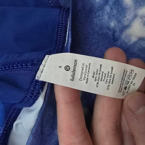 Lululemon Swim Run With The Waves Blue Cropped Leggings 6 - Picture 5 of 6